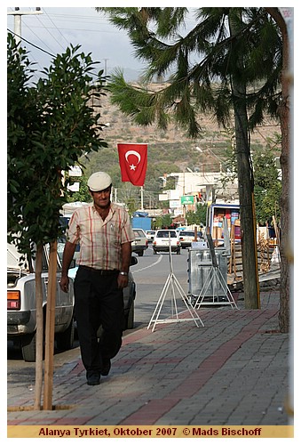 Klik p billedet for at g til det nste foto! IMG_3964 Alanya Tyrkiet, Oktober 2007 * Fotos: Mads Bischoff