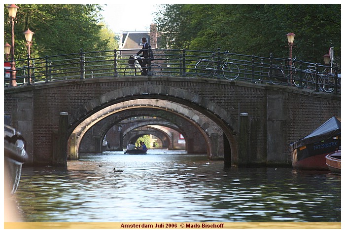 Klik p billedet for at g til det nste foto! IMG_3802 Amsterdam Juli 2006 * Fotos: Mads Bischoff