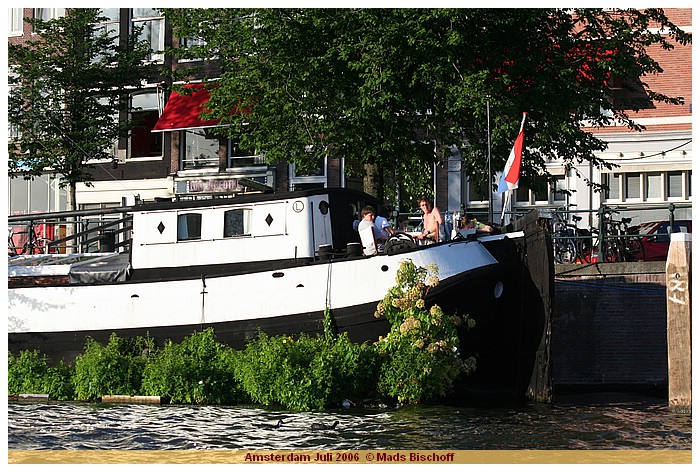Klik p billedet for at g til det nste foto! IMG_3810 Amsterdam Juli 2006 * Fotos: Mads Bischoff