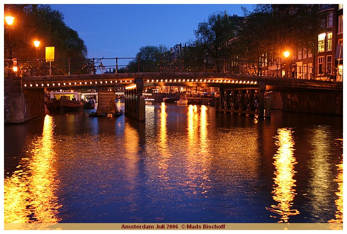 Klik p billedet for at g til det nste foto! IMG_3888 Amsterdam Juli 2006 * Fotos: Mads Bischoff