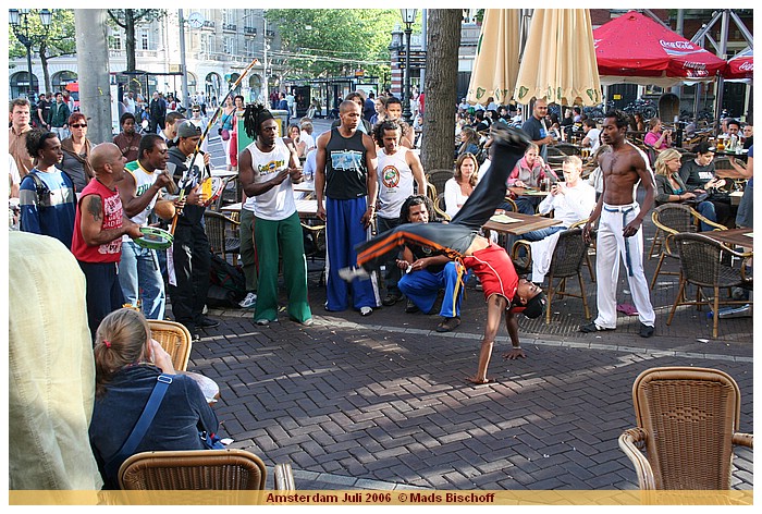 Klik p billedet for at g til det nste foto! IMG_4091 Amsterdam Juli 2006 * Fotos: Mads Bischoff