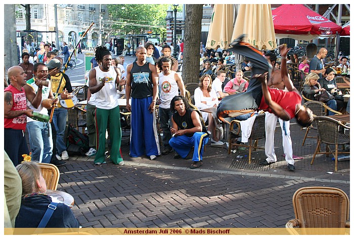 Klik p billedet for at g til det nste foto! IMG_4092 Amsterdam Juli 2006 * Fotos: Mads Bischoff