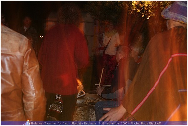 Earthdance -Trommer for fred - byhj - Denmark 17-18 september 2005. IMG_9467.JPG