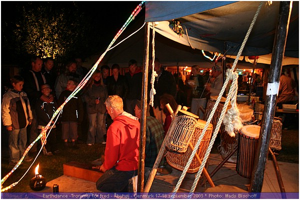 Earthdance -Trommer for fred - byhj - Denmark 17-18 september 2005. IMG_9519.JPG