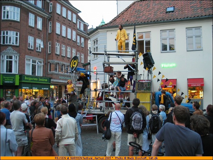 REJSEN at NARREN festival, Aarhus 2005 * Copyright  Mads Bischoff, Safi.dk